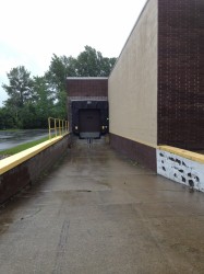 Commercial Sectional Dock Door and Dock Shelter